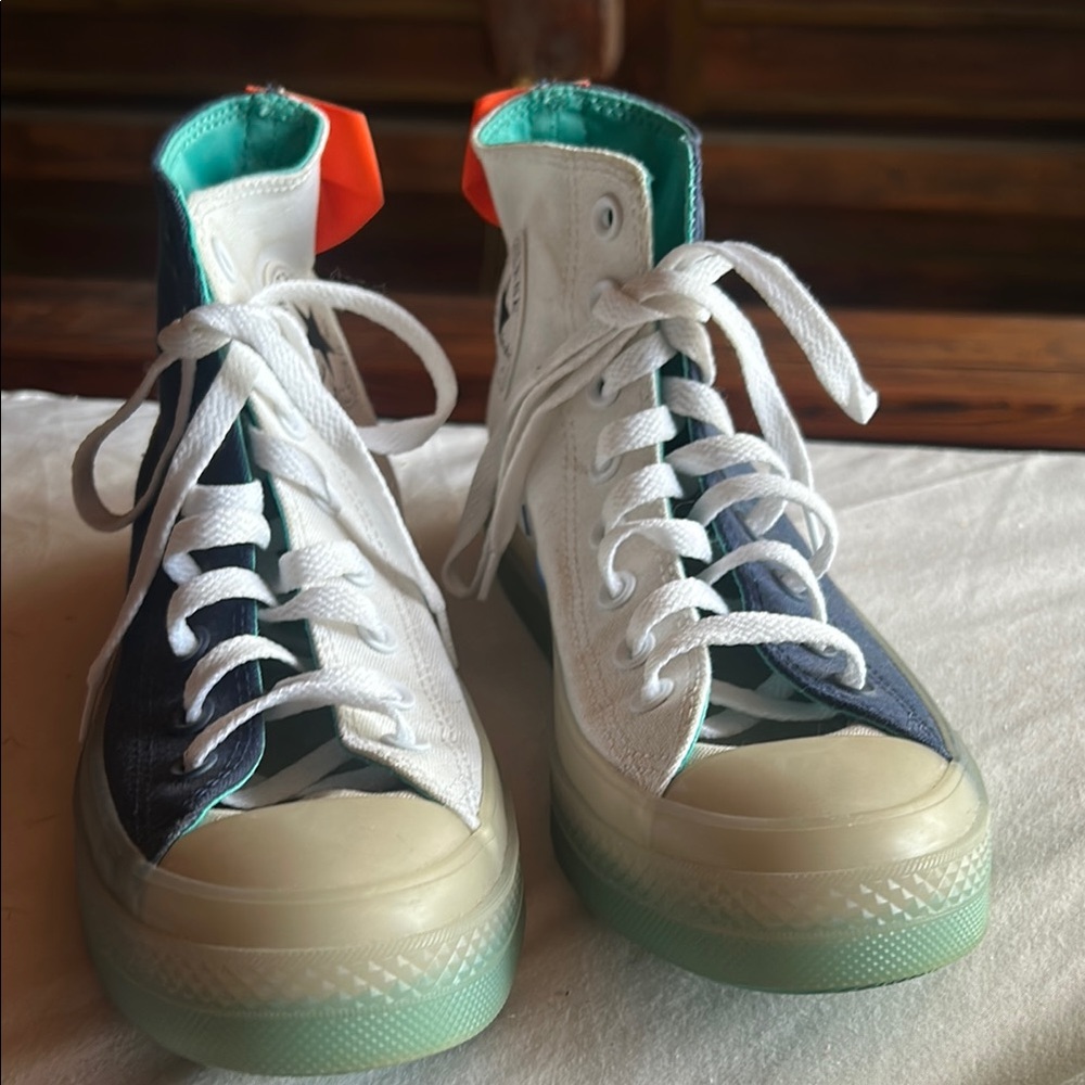 Colorful High-Top c